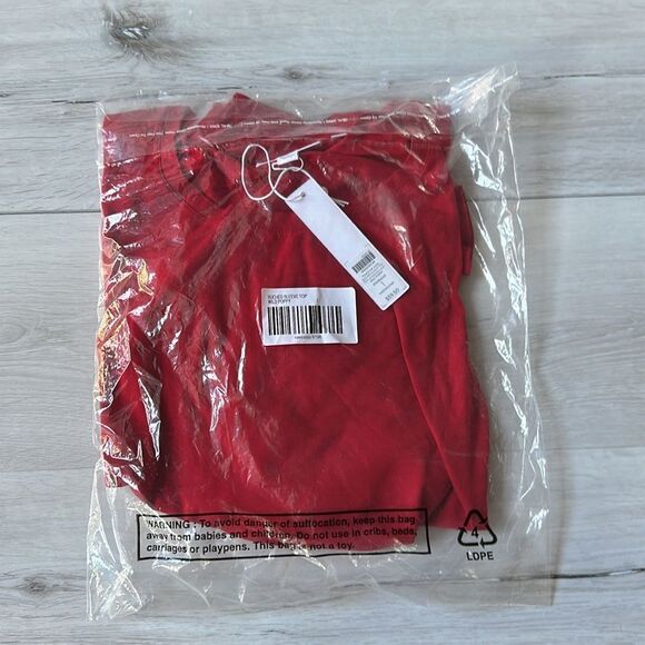 CHICOS Touch Of Cool Ruched Long Sleeve Top RED Sz 1 NWT in‎ packaging - Picture 5 of 7